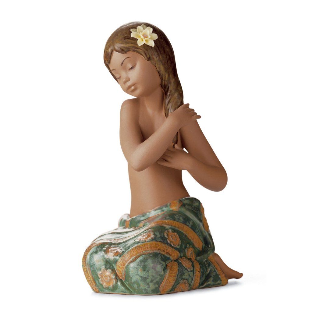 Exquisite Lladro Handmade Porcelain Pacific Jewel Figurine with Gres Finish
