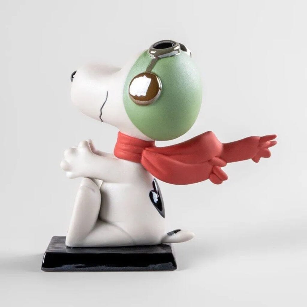 Exquisite Lladro Handmade Porcelain Snoopy Flying Ace Collectible Figurine