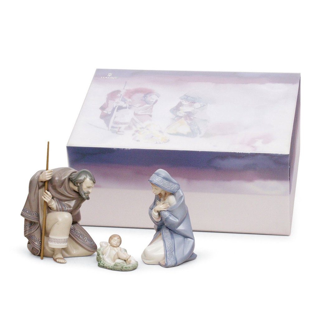 Exquisite Lladro Handmade Porcelain Silent Night Nativity Figurine Set