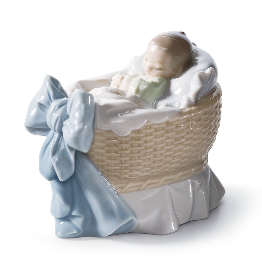 Exquisite Lladro Handmade Porcelain Figurine of a Sleeping Baby Boy