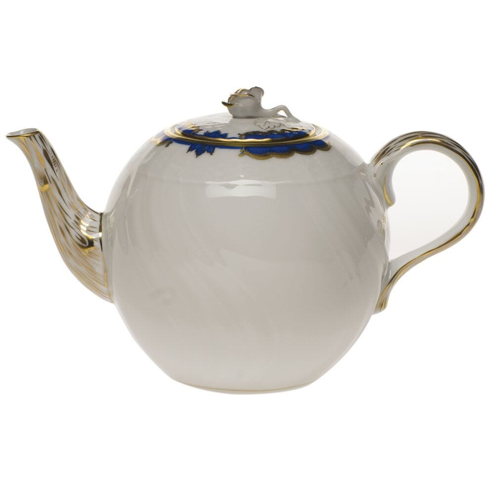 Exquisite Herend Princess Victoria Rose-Adorned Tea Pot for Royal Tea Experiences