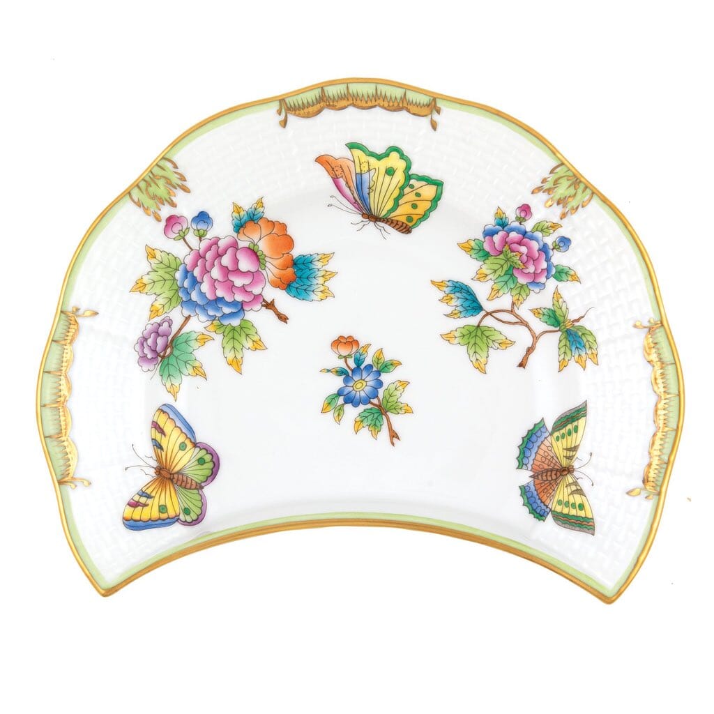 Herend Exquisite Queen Victoria Pattern Crescent-shaped Salad Plate