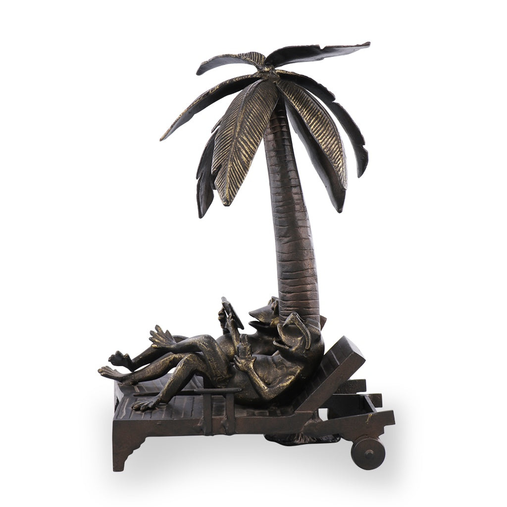 Adorable Aluminum Bronze-finish Frog Couple Sculpture for Garden Vacation