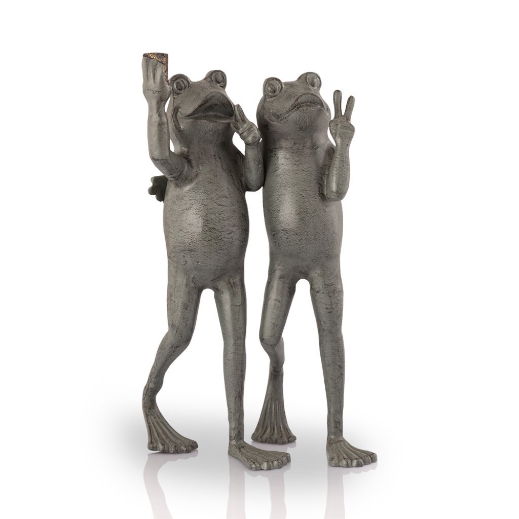 SPI Aluminum Outdoor Garden Selfie Frog Friends Sculpture for Whimsical Decor