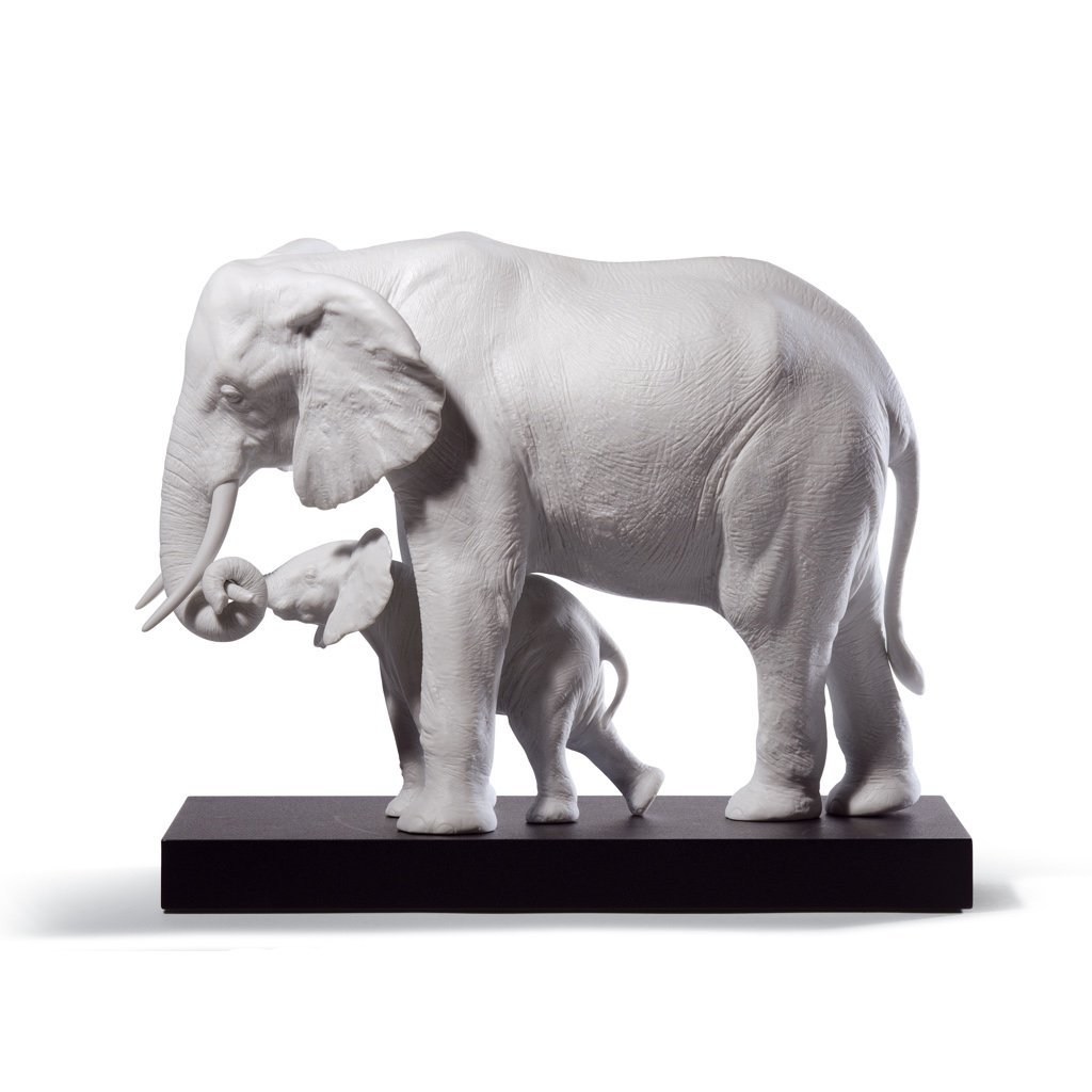 Exquisite White Lladro Porcelain Leading The Way Elephant Figurine