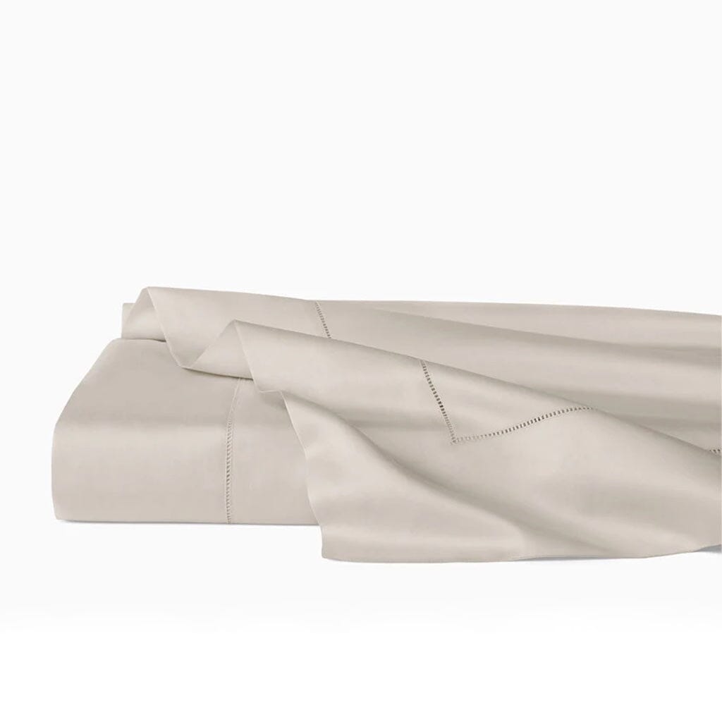 Luxurious Sferra Giotto King Size Flat Bed Sheet Measuring 114 x 114