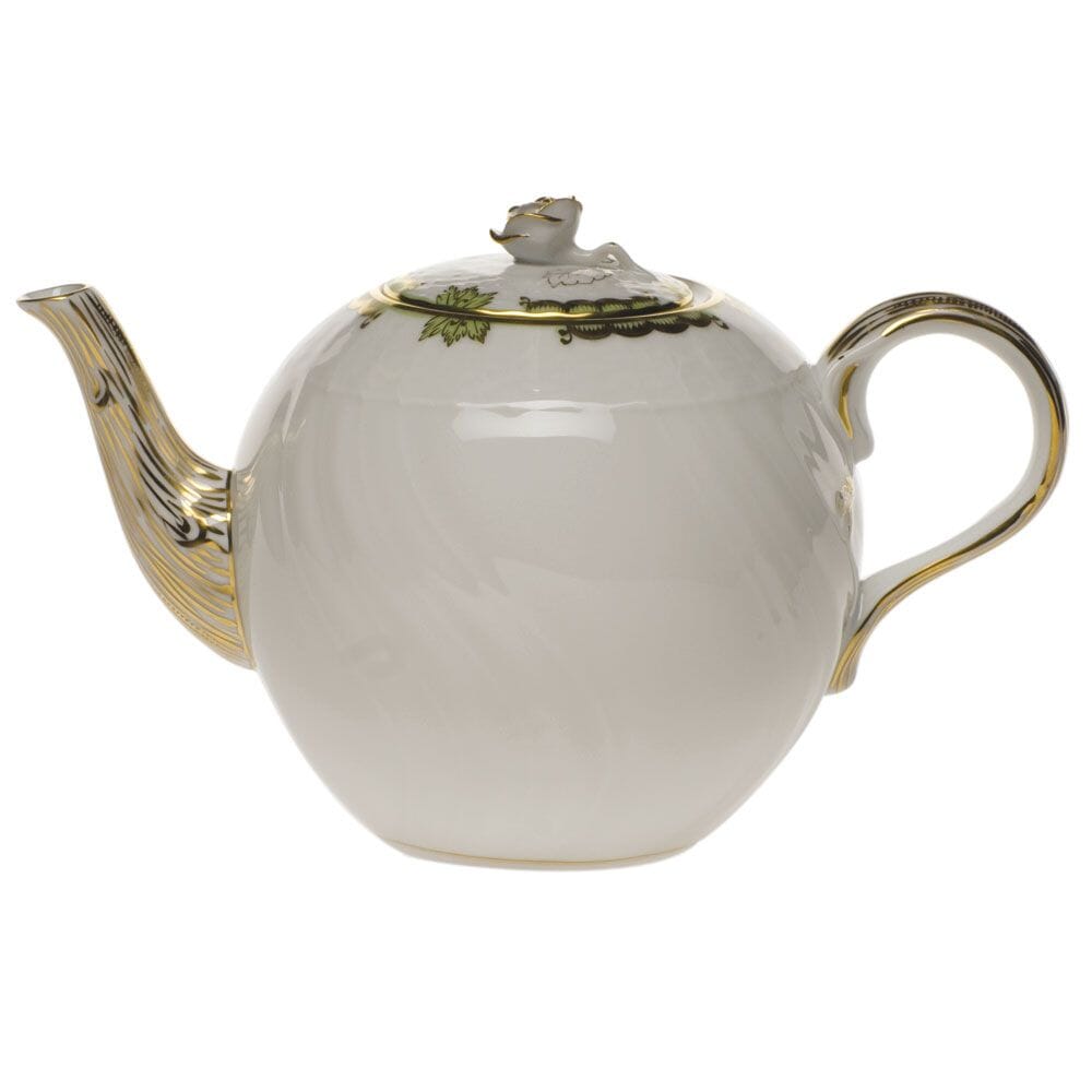 Exquisite Herend Princess Victoria Rose-Adorned Tea Pot for Royal Tea Experiences