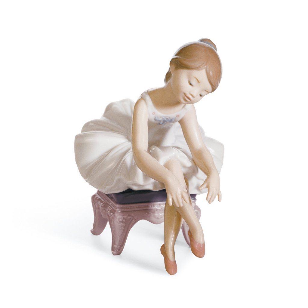 Lladro Handmade Porcelain Figurine of a Little Ballerina I