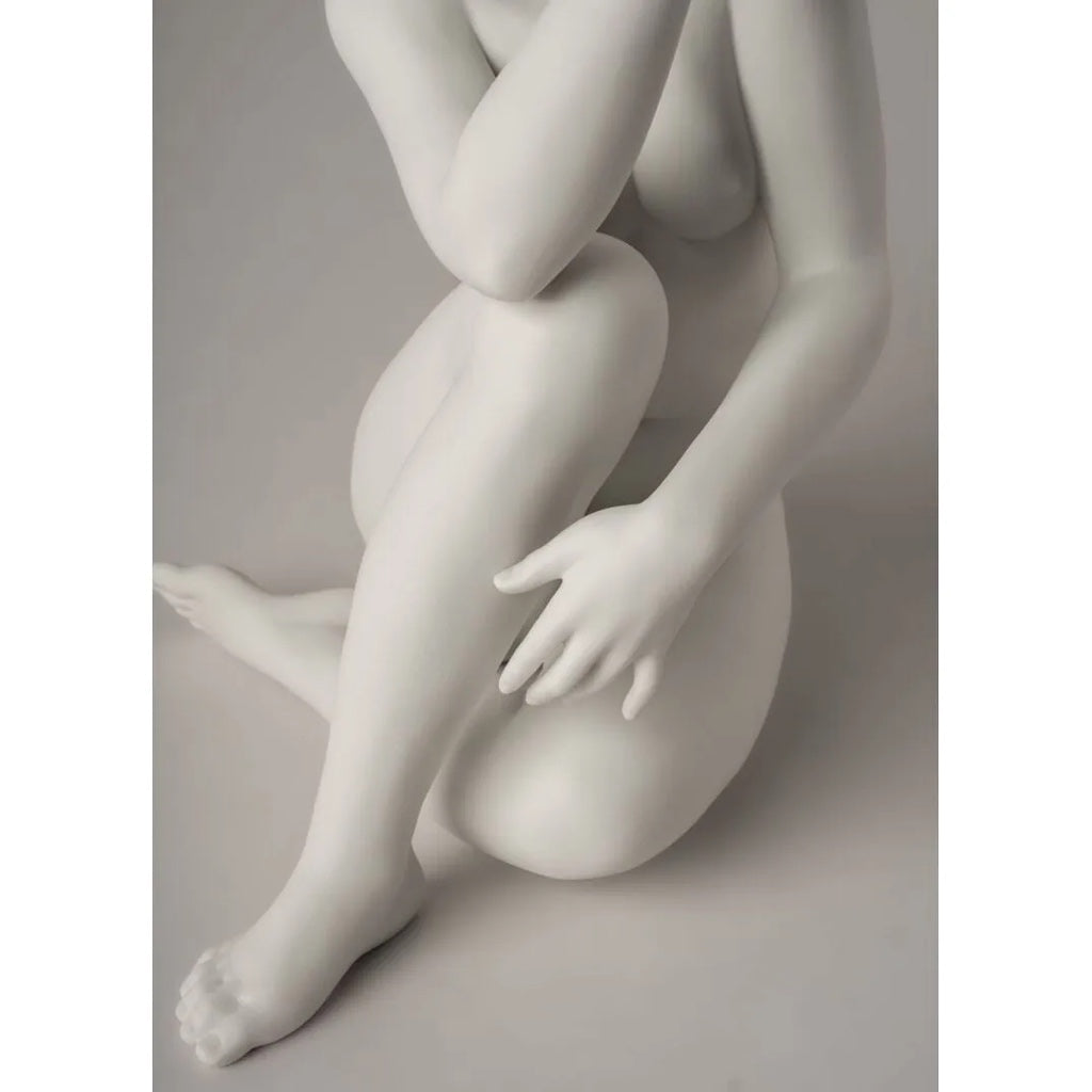 Lladro Handmade White Matte Porcelain Pure Calm Woman Figurine 2022