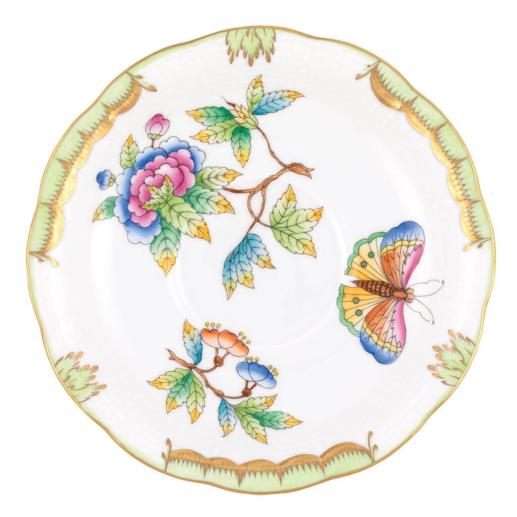 Exquisite Herend Porcelain Tea Saucer with Queen Victoria Pattern