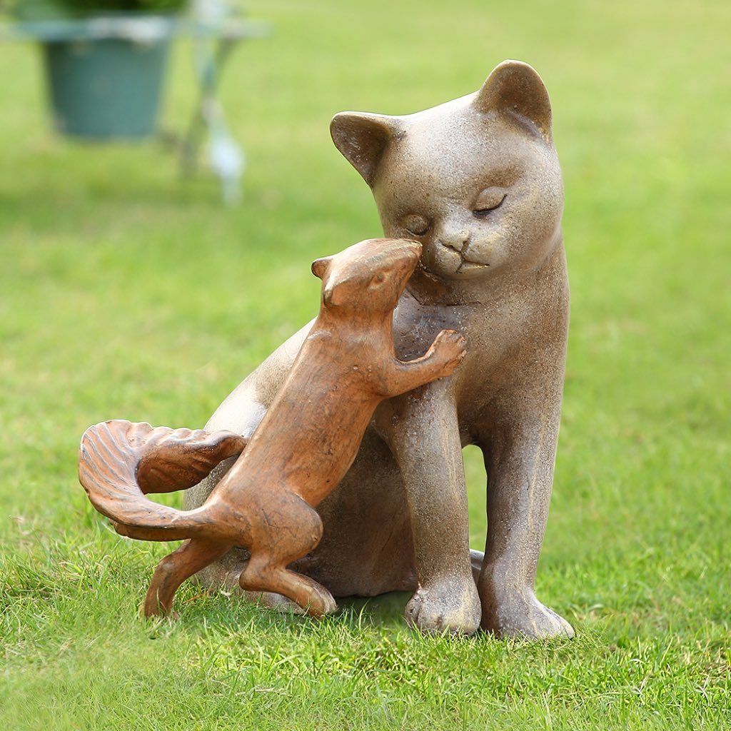 SPI Outdoor Garden Decor - Stealing A Kiss Squirrel and Kitty Cat Sculpture