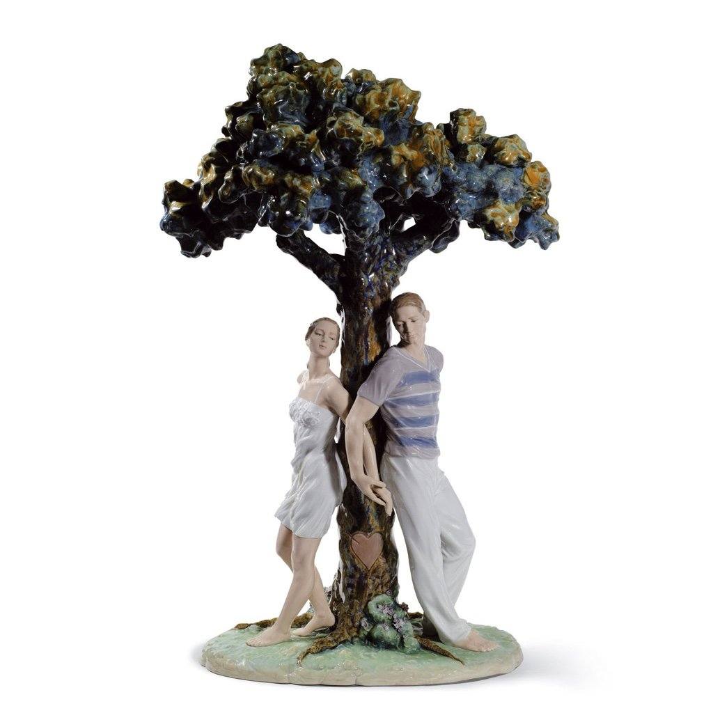 Exquisite Handmade Lladro Porcelain Tree of Love Figurine