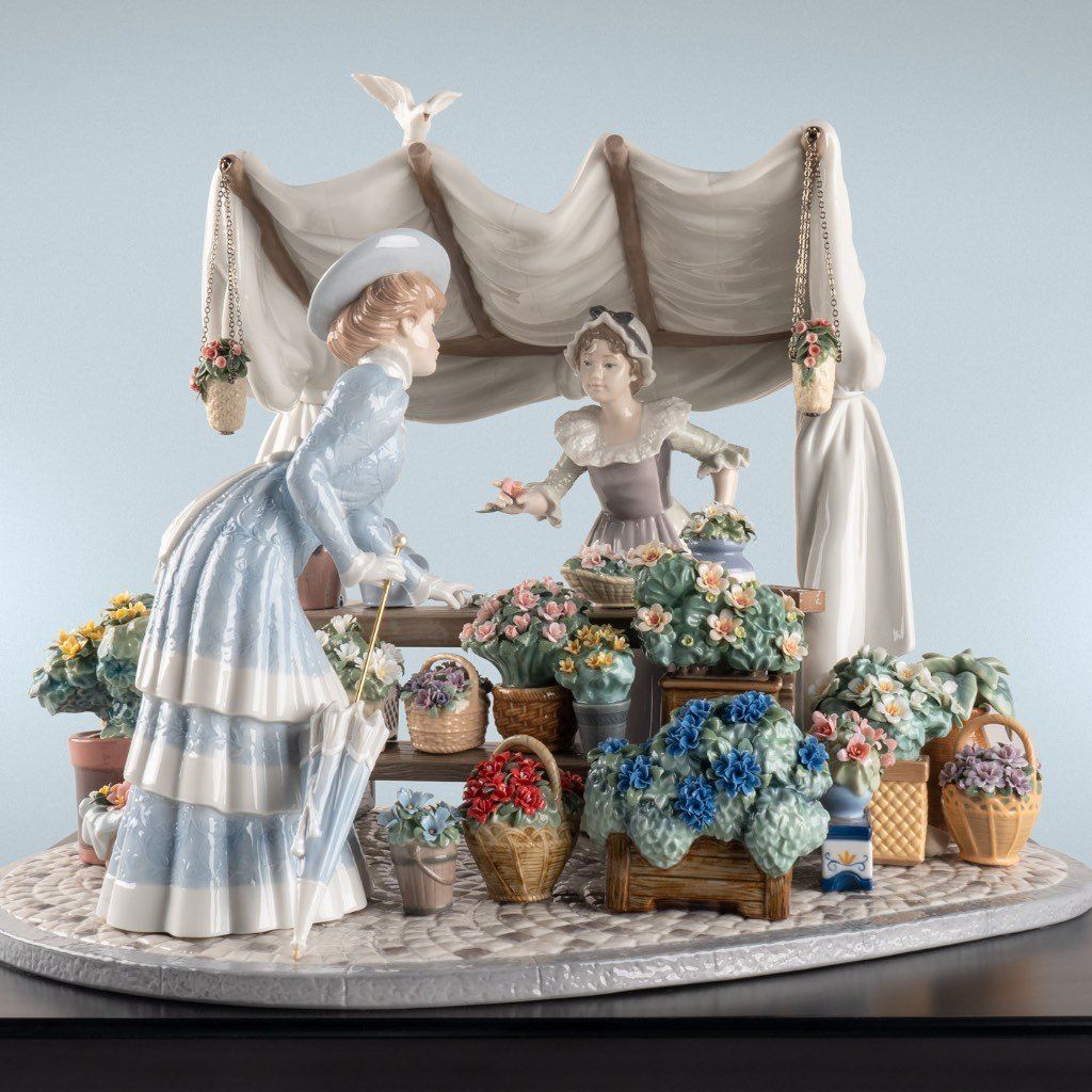 Limited Edition Lladro Handmade Porcelain Figurine of a Flowers Market