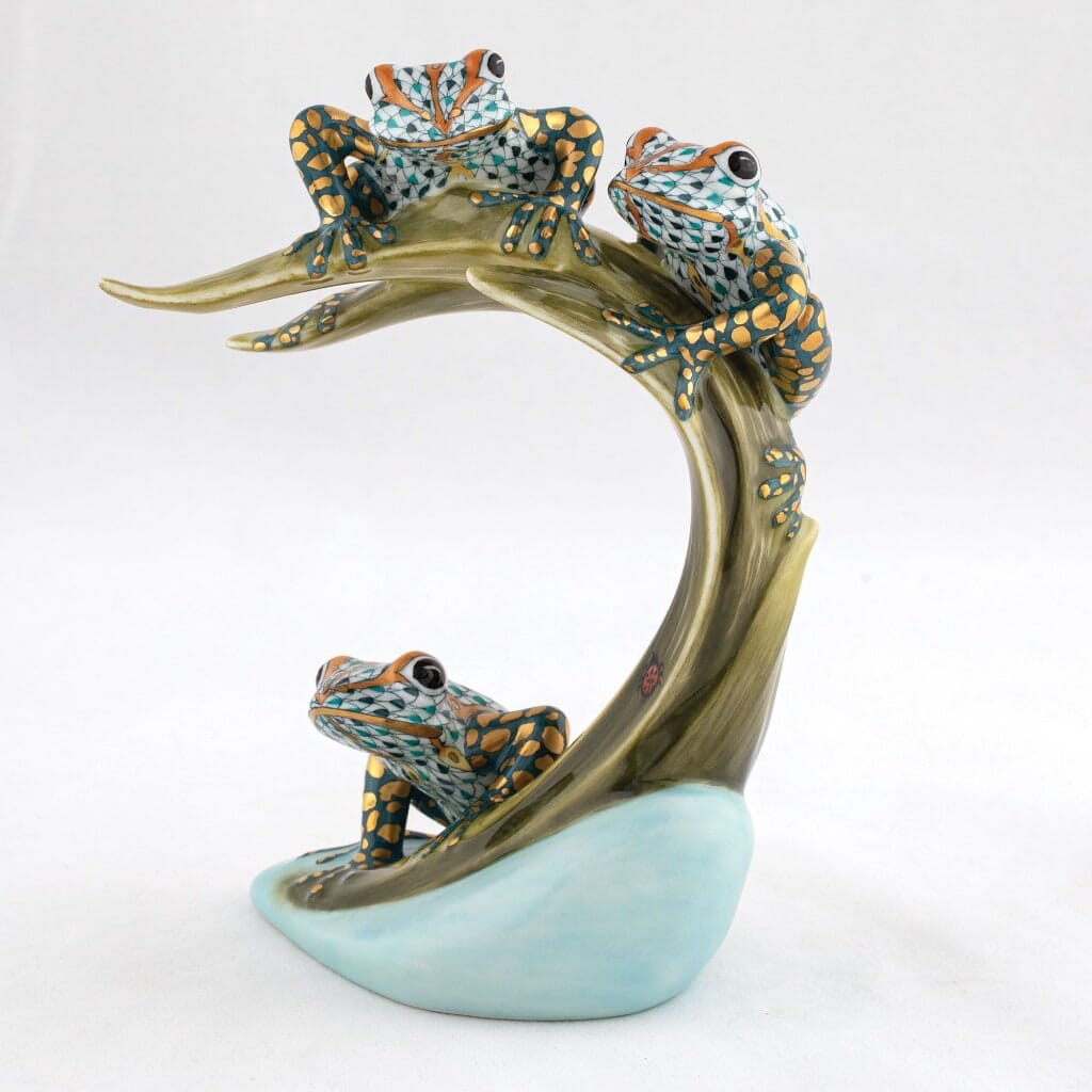 Limited Edition Herend Hand - Painted Porcelain Figurine Featuring Three Tree Frogs on Palm Fronds