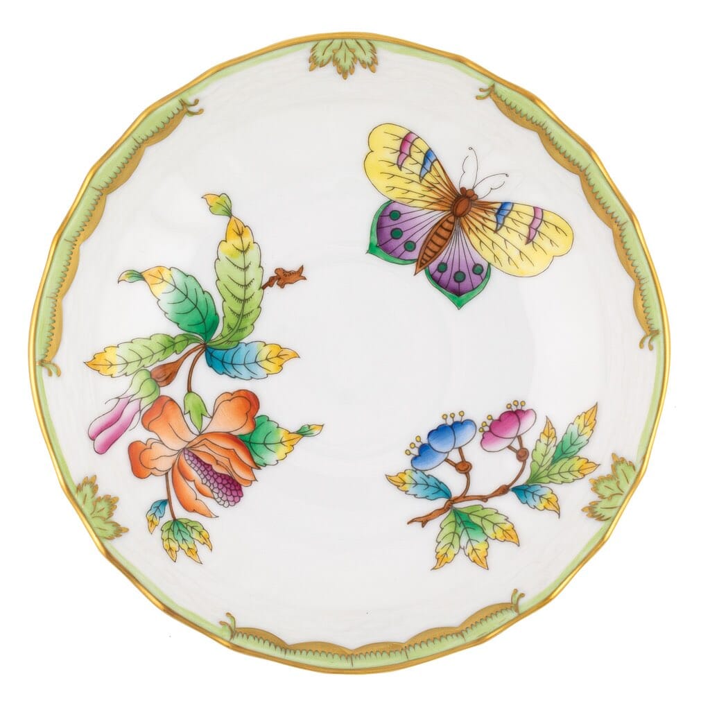 Exquisite Herend Queen Victoria Patterned Canton Tea Saucer for Fine Dining