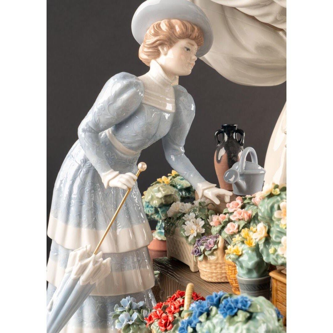 Limited Edition Lladro Handmade Porcelain Figurine of a Flowers Market