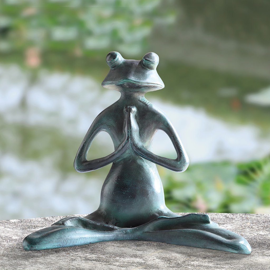 SPI Aluminum Garden Frog Sculpture in a Relaxing Yoga Pose