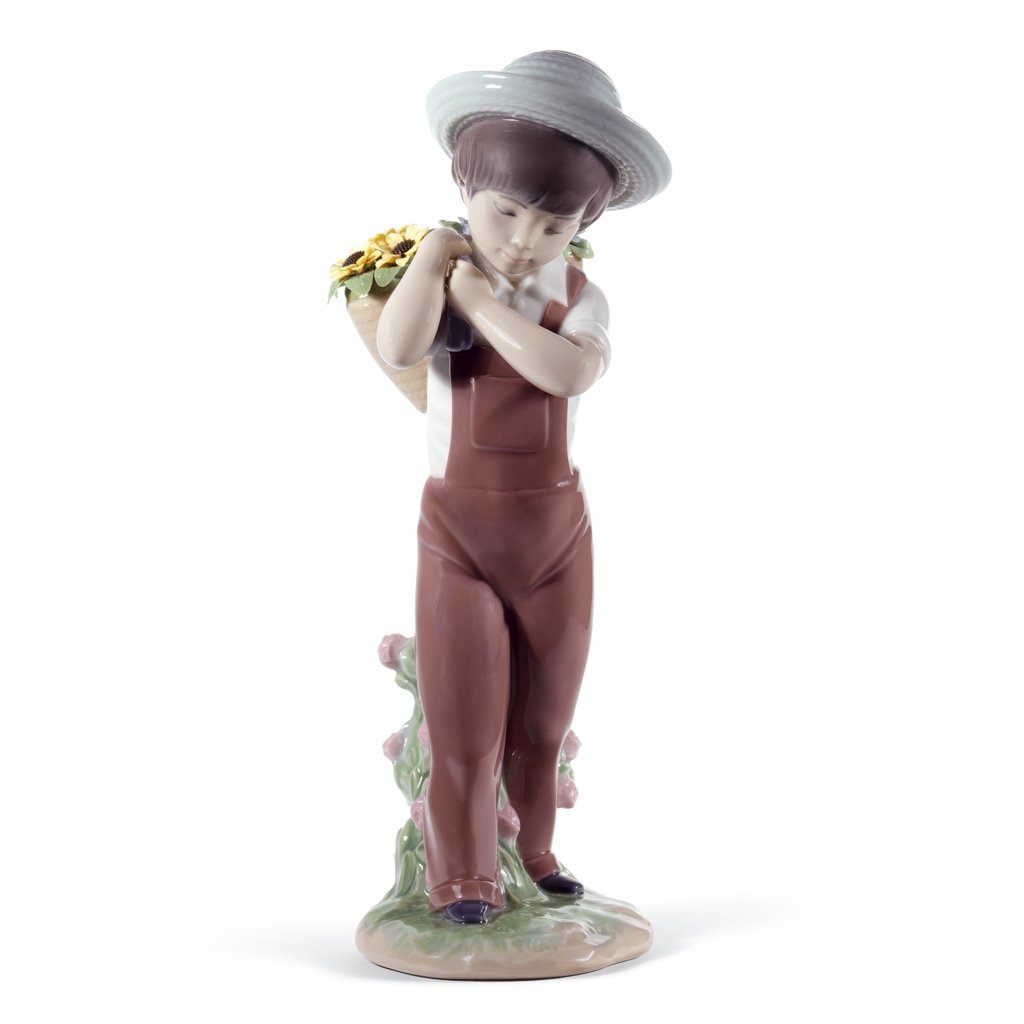 Lladro 60th Anniversary Handmade Porcelain Gathering Flowers Figurine