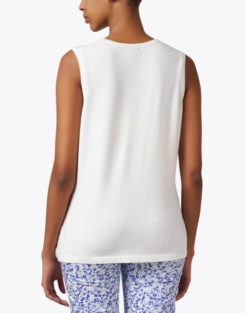 Elegant White Sleeveless Knit Women's Top
