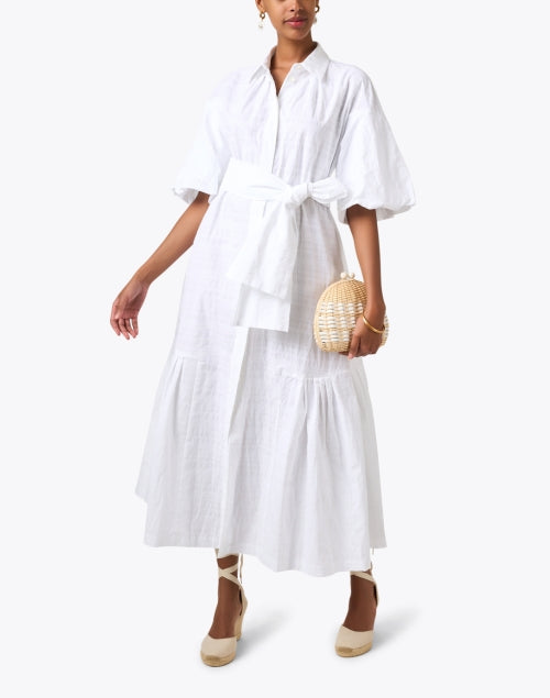 Elegant White Dress Shirt Made from Premium Cotton Linen Blend