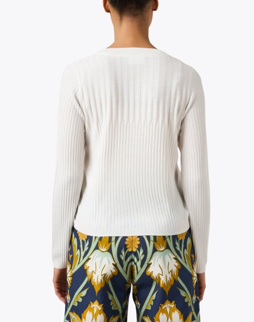 Elegant White Ribbed Wool-Cashmere Blend Knit Sweater