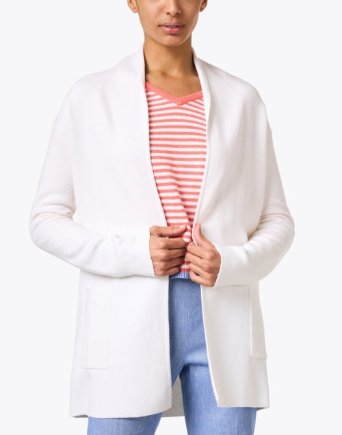 Luxurious White Cotton Cashmere Blend Travel Coat for Effortless Trips
