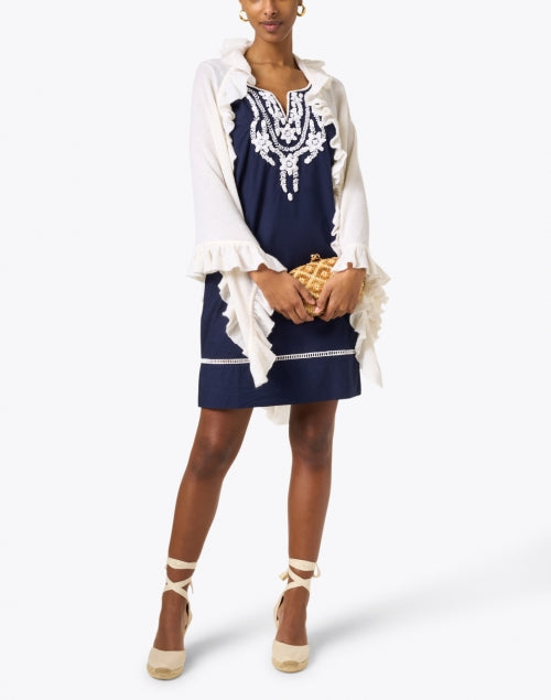 Exquisite White Cashmere Signature Ruffled Shawl for Elegant Women