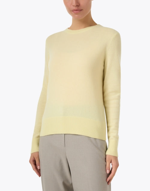 Stylish Yellow Cashmere Women's Sweater for Wardrobe Essential
