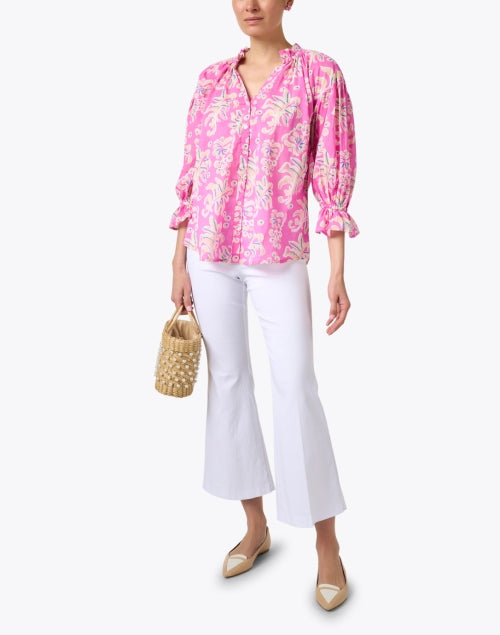 Stretchy Pull-On Flared White Crop Pants for All-Day Comfort