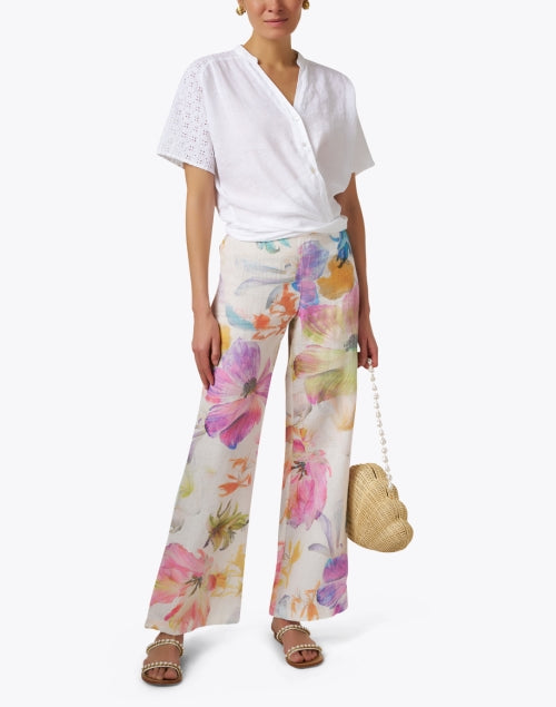 Elegant White Linen Women's Blouse for a Relaxed Style