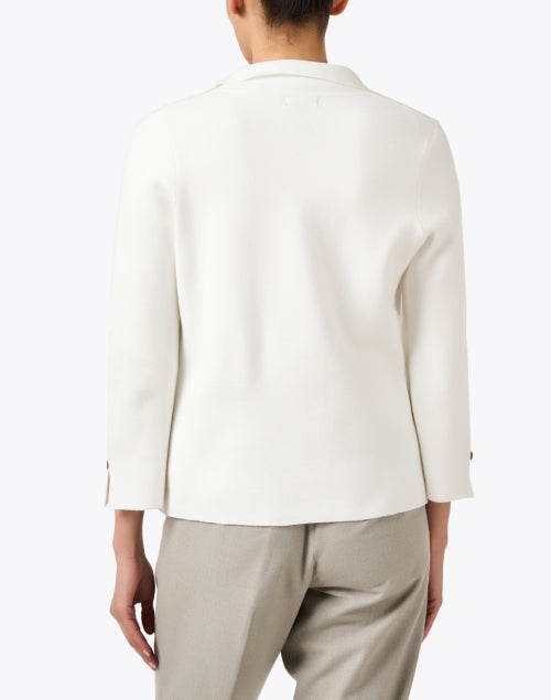 Stylish White Knitted Women's Jacket for Modern Fashion
