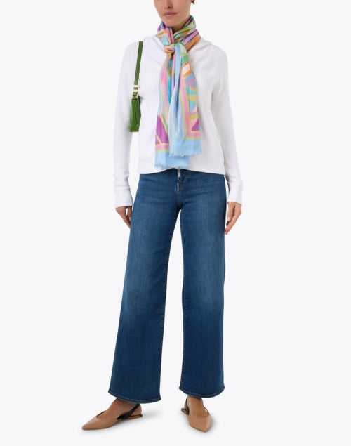 Casual White Cotton Zip-up Hooded Jacket for Relaxed Wear