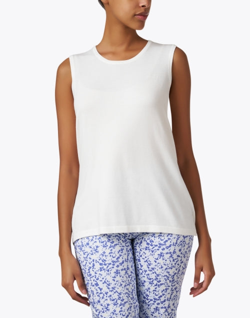 Elegant White Sleeveless Knit Women's Top