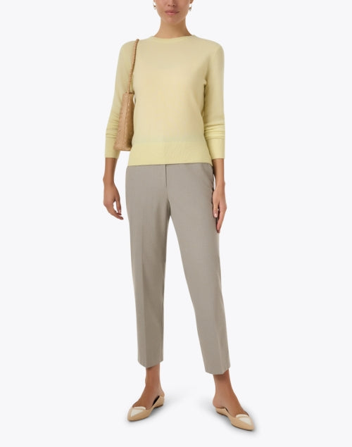 Stylish Yellow Cashmere Women's Sweater for Wardrobe Essential