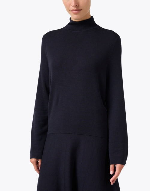 Stylish Navy Virgin Wool Turtleneck Sweater for Elevated Everyday Wear