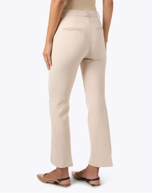 Rosso35's Cream Straight-Leg Cropped Pleated Pants for Versatile Outfits
