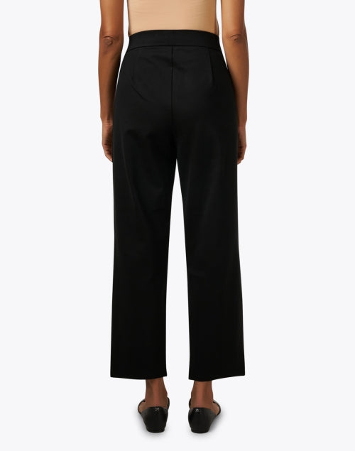 Stylish Black Straight-Leg Ankle-Fit Pants for All Occasions