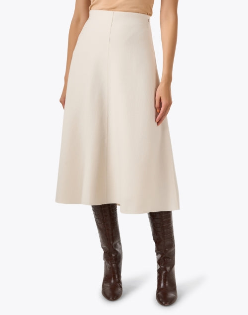 Stylish 100% Wool Ivory A-Line Knit Skirt for Versatile Wear