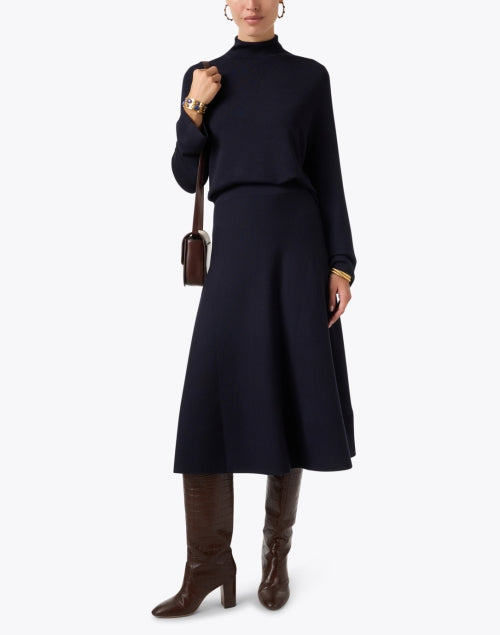 Stylish Navy Virgin Wool Turtleneck Sweater for Elevated Everyday Wear