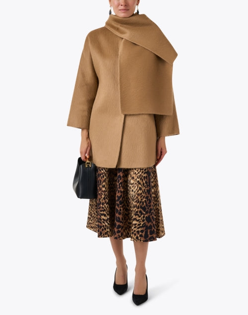 Fiumana Wool-Alpaca Blend Camel Scarf Detachable Wrap Style Coat for New Season