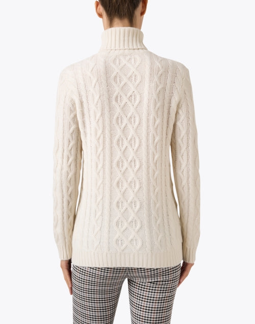 Luxurious Cream 100% Cashmere Cable Knit Turtleneck Sweater