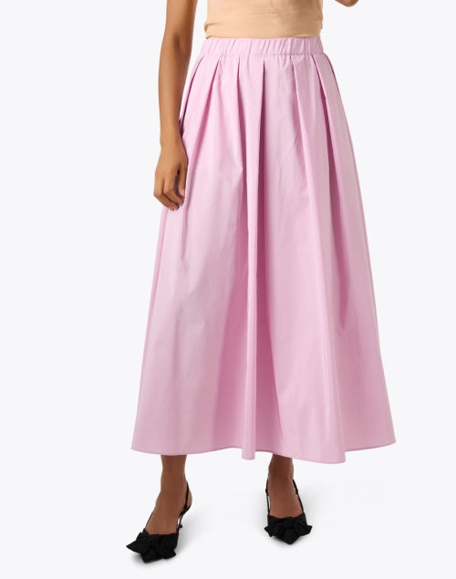 Max Mara's Pink Curvato Pleated Skirt for Comfortable Style