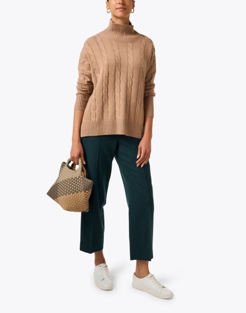 Luxurious Inko Brown Cashmere Funnel - Neck Sweater for Transitional Seasons