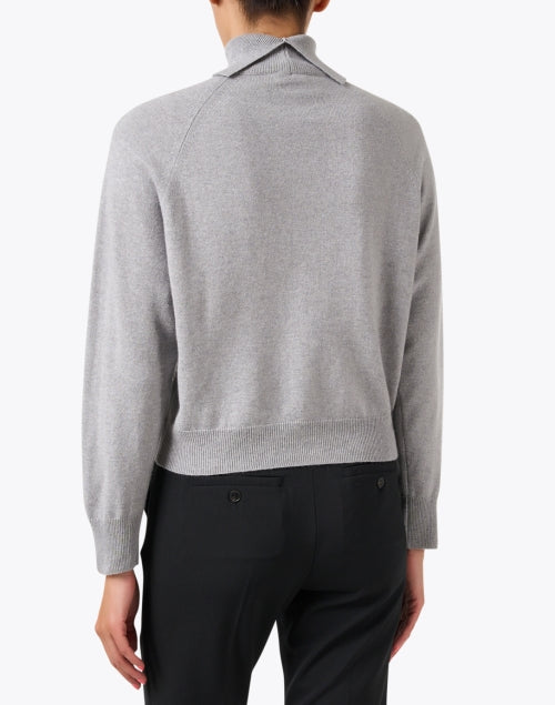 Stylish Grey Sweater Made of Luxurious Wool, Silk and Cashmere Blend