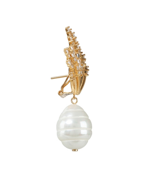 Stunning Gold Plated and Glass Crystal Pearl Drop Earrings for Elegant Look