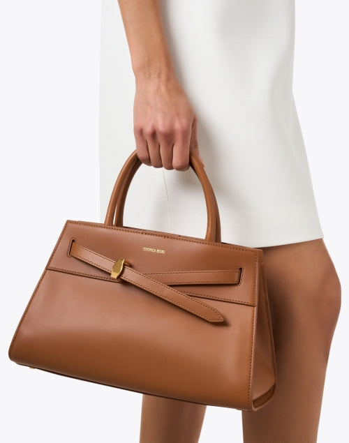 Stylish Tan Leather Dash Handbag for Modern Women