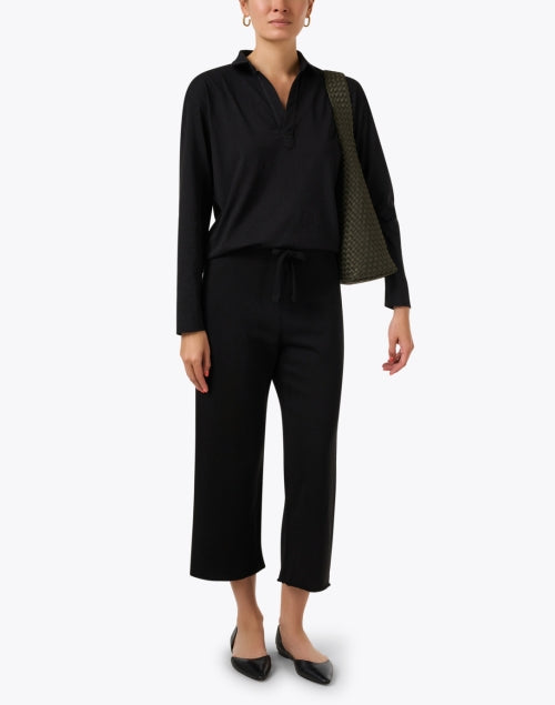 Patrick's Black Popover Henley Men's Top - A Classic Wardrobe Essential