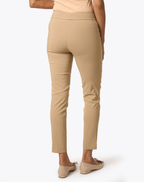 Camel Stretch Signature Pull-On Ankle-Length Straight-Leg Pants