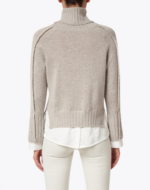 Exquisite Light Beige Wool Cashmere Layered Turtleneck Sweater for a Stylish Look