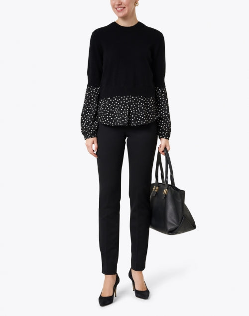 Stylish Black Tapered Stretch Pants with Side-Zip for Men's and Women's Wardrobe